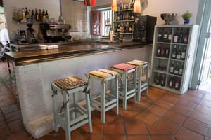 thumbnail: Bar (on property)