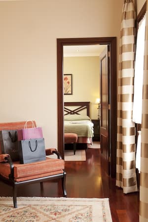 thumbnail: Interior