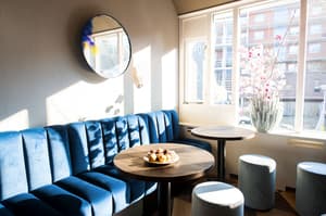 thumbnail: Lobby sitting area