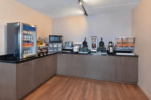 thumbnail: Breakfast area