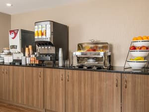 thumbnail: Breakfast area