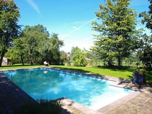 thumbnail: Pool