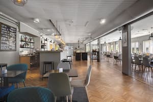 thumbnail: Restaurant