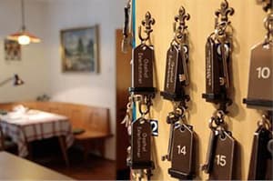 thumbnail: Interior entrance