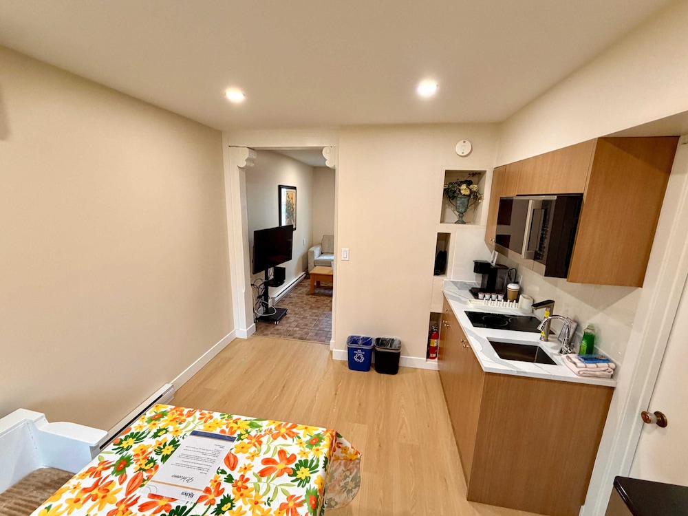 Private kitchenette