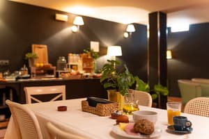 thumbnail: Restaurant
