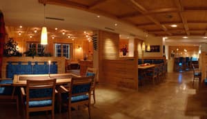 thumbnail: Dining