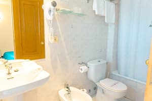 thumbnail: Bathroom