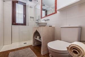 thumbnail: Bathroom shower