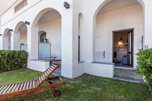 thumbnail: Terrace/patio