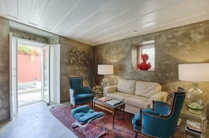 thumbnail: Interior