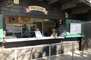 thumbnail: Outdoor dining