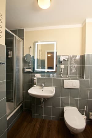 thumbnail: Bathroom