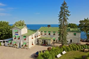 thumbnail: Front of property