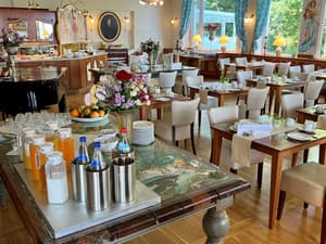 thumbnail: Breakfast buffet