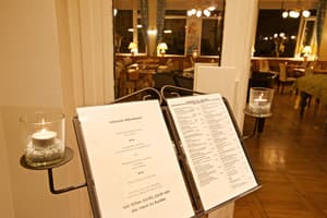 thumbnail: Restaurant
