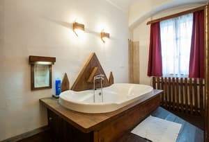 thumbnail: Deep soaking bathtub