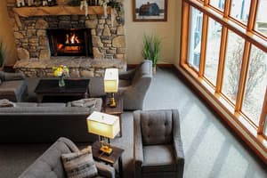 thumbnail: Lobby sitting area