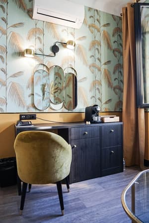 thumbnail: Interior