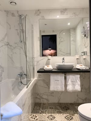 thumbnail: Bathroom