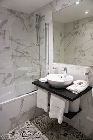 thumbnail: Bathroom