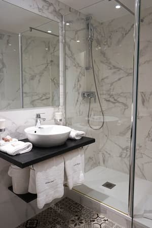 thumbnail: Bathroom