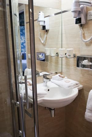 thumbnail: Bathroom