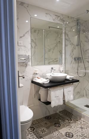 thumbnail: Bathroom