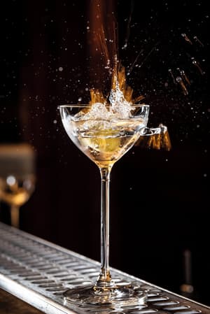 thumbnail: Bar (on property)