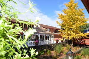 thumbnail: Exterior