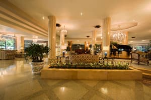 thumbnail: Lobby lounge