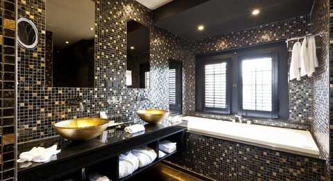 Luxury Suite