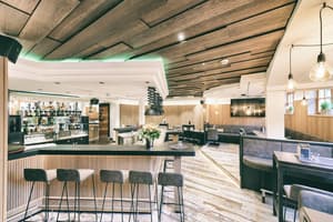thumbnail: Restaurant