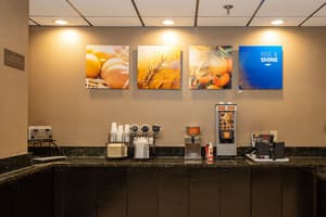 thumbnail: Breakfast area