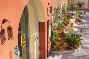 thumbnail: Front of property