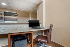 thumbnail: Business center