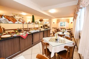 thumbnail: Breakfast area
