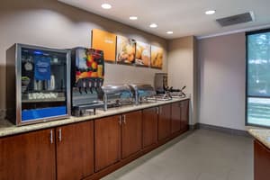 thumbnail: Breakfast area