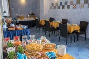 thumbnail: Restaurant