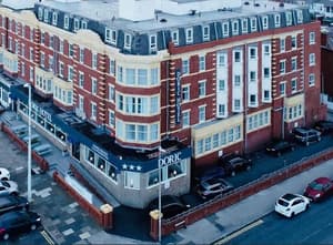 thumbnail: Exterior