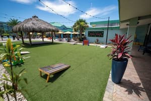 thumbnail: Courtyard