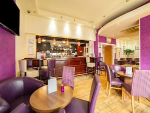 thumbnail: Restaurant