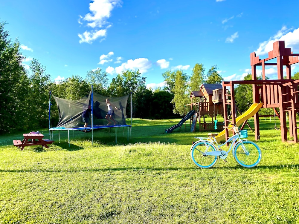 Children's play area - outdoor