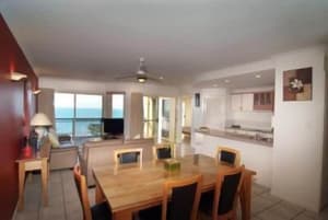 thumbnail: In-room dining