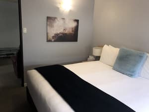 thumbnail: Front of property