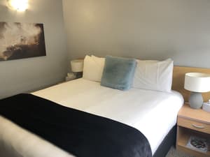 thumbnail: Front of property