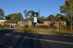 thumbnail: Front of property