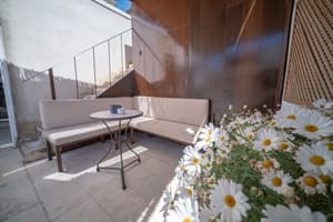 thumbnail: Terrace/patio