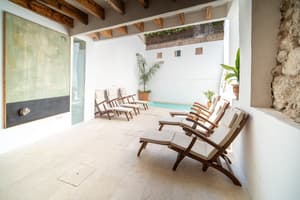 thumbnail: Courtyard