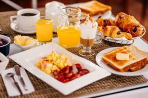 thumbnail: Breakfast buffet